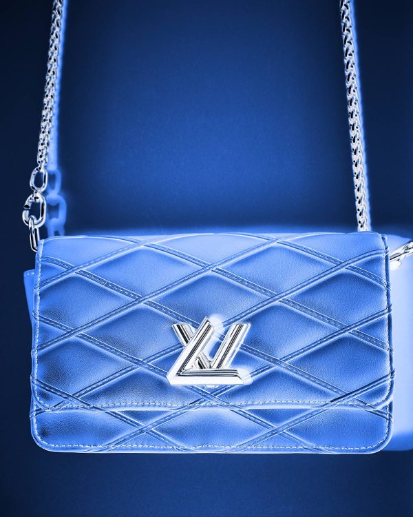 robertino_nikolic_blue_167